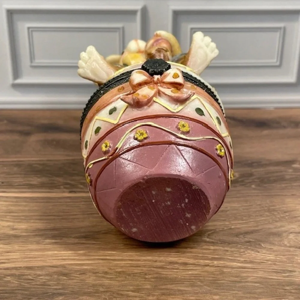 Vintage Easter Bunny Egg Hinged Trinket Box Figurine Hand Painted Decorative